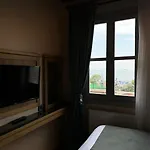 Abelia Mansion